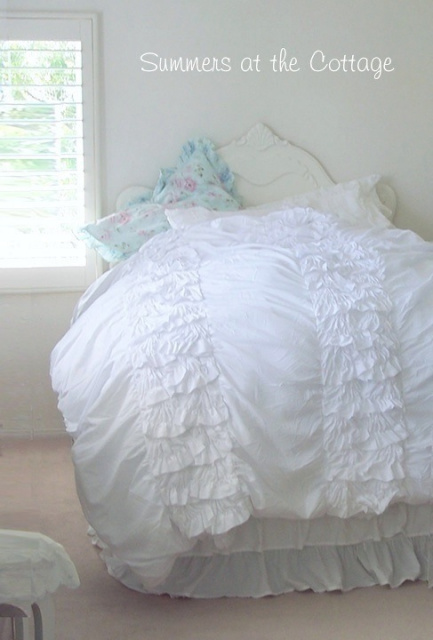Dreamy Heavenly Daydreams White Cloud Ruffles Comforter Set Twin