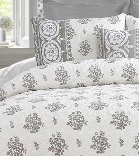 FARMHOUSE GRAY WHITE VINTAGE ROSES FLOWER BASKETS QUILT SET - QUEEN