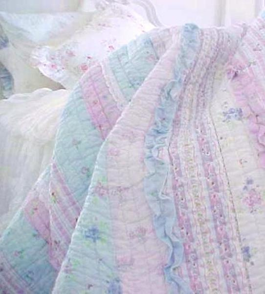 LAVENDER BLUE RUFFLES & LACE ROSES COTTAGE QUILT SET - QUEEN or KING